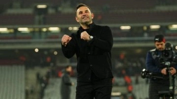 Okan Buruk, taraftarlara 3&rsquo;l&uuml; &ccedil;ektirdi