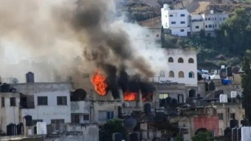 Onları önce şehit etti, daha sonra evlerini bombaladı