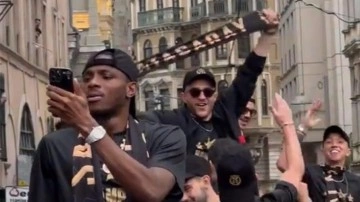 Osimhen'in 'Galatasaray' şaşkınlığı: O anlar viral oldu