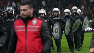 'Polisin yağmurluğu yoktu' iddialarına Emniyet'ten yalanlama