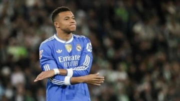 Real Madrid ve Mbappe'ye b&uuml;y&uuml;k şok! Kul&uuml;p duyurdu