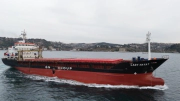 Romanya'da kazaya karışan T&uuml;rk gemisi İstanbul Boğazı'ndan ge&ccedil;ti