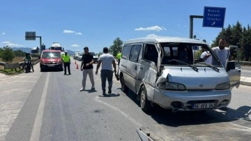 Sakarya'da feci kaza: 6 yaralı