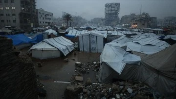  Şiddetli yağmur Gazze&rsquo;de Şifa Hastanesini ve binlerce &ccedil;adırı sular altında bıraktı