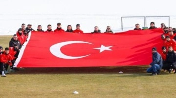 Sivasspor&rsquo;dan T&uuml;rk bayrağına y&ouml;nelik saldırıya sert tepki