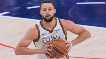 Stephen Curry, NBA'de en fazla sayı atan ilk 20'de!
