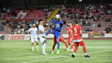 Süper Lig'in efsane ekibi bahis skandalı sonrası iki kalecisini kaybetti