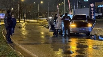 Ş&uuml;pheli ara&ccedil;tan el bombası &ccedil;ıktı