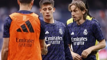 Takımdaki geleceği merak ediliyordu: Xabi ilk kararını yönetime iletti