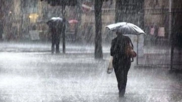 Tarih belli oldu! Sıcaklık düşecek, kuvvetli yağmur yolda