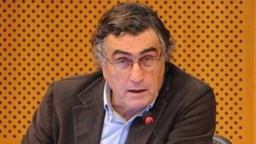 Tatil için Yunanistan’a giden Hasan Cemal hastaneye kaldırıldı