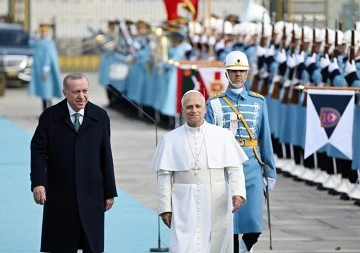  TC Cumhurbaşkanı Erdoğan, Vatikan Devlet Başkanı Papa 14. Leo'yu resmi törenle karşıladı