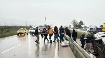 Tokat'ta iki otomobil çarpıştı: 5 kişi yaralandı