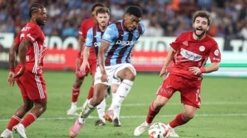 Trabzonspor ligde 'bir bir' sayıyor! Antalyaspor'un fişini ilk yarıda çektiler