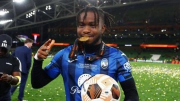 Transfere son nokta koyuldu! Lookman transferi resmen a&ccedil;ıklandı