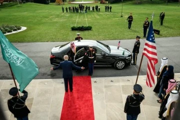  Trump, Suudi Arabistan'ı &quot;NATO Üyesi Olmayan Önemli Müttefik&quot; ilan etti