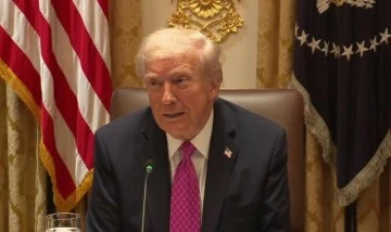  Trump, Ukrayna&rsquo;da barış i&ccedil;in Avrupalı liderlerle yapılan g&ouml;r&uuml;şmelerin olumlu ilerlediğini s&ouml;yledi