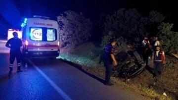 Uşak’ta otomobil şarampole devrildi: 1 ölü, 2 yaralı