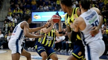 Uzatmalara giden derbiyi Fenerbahçe Beko kazandı!
