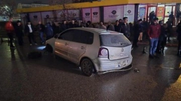 Yağış sonrası &ccedil;&ouml;ken yol kazaya neden oldu: 3 yaralı