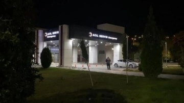 Yangın &ccedil;ıkan evde engelli kızın cansız bedeni bulundu