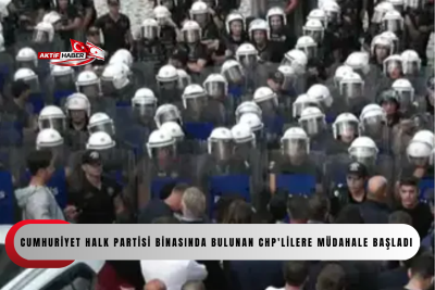 Cumhuriyet Halk Partisi binasında bulunan CHP'lilere m&uuml;dahale başladı: Polise yangın t&uuml;p&uuml;yle b&ouml;yle m&uuml;dahale ettiler